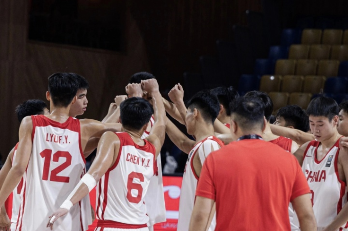 U16亚洲杯:中国男篮大胜巴林晋级半决赛 锁定U17世界杯入场券